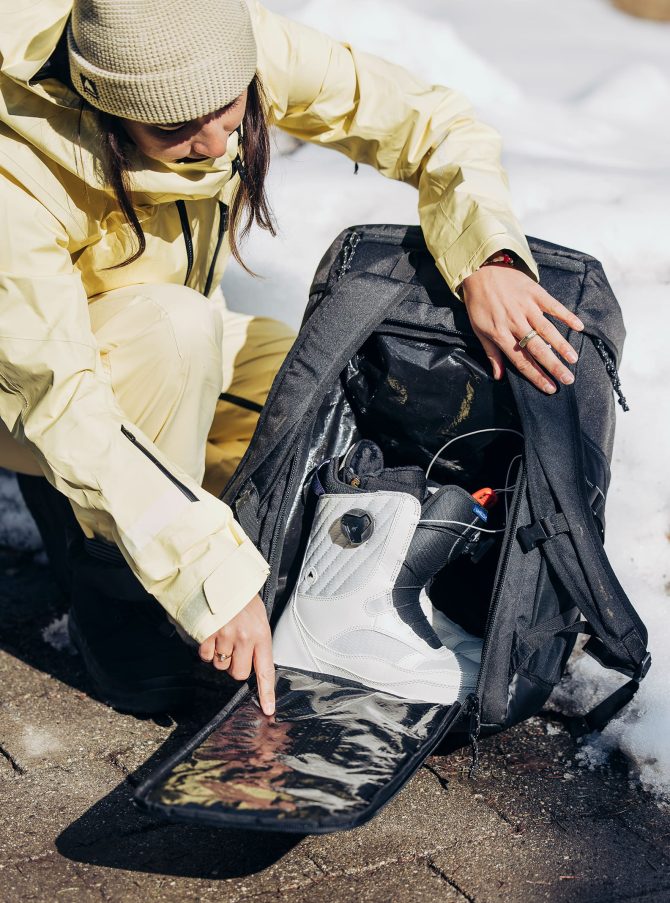 Burton Gig Boot 48L Pack - Image 3