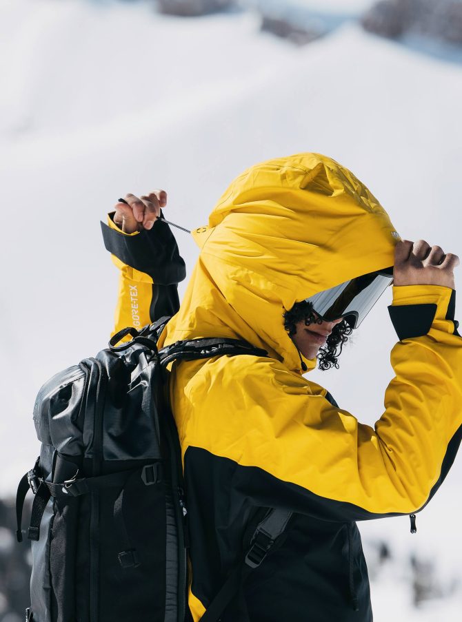 Women's Burton [ak] Tuvak GORE-TEX C-KNIT 3L Jacket - Image 3