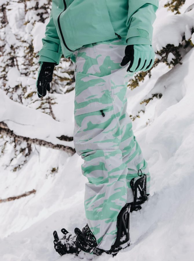 Women's Burton [ak] Summit GORE‑TEX 2L Insulated Pants - Image 4