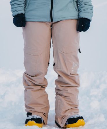 Women's Burton [ak] Summit GORE-TEX 2L Pants (Short)