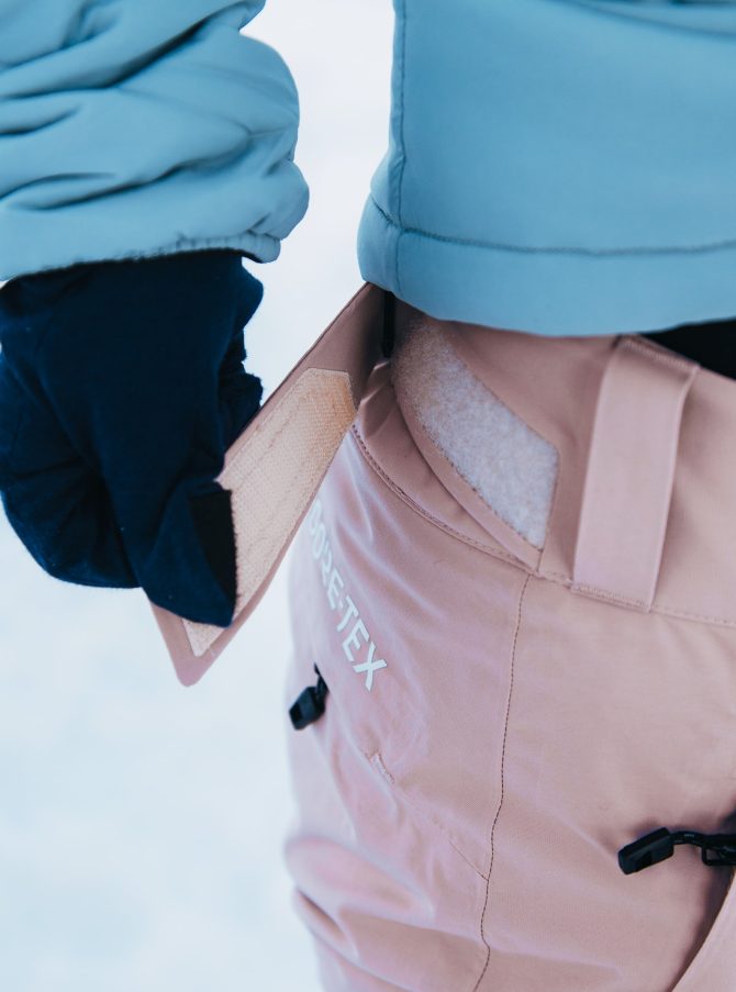 Women's Burton [ak] Summit GORE-TEX 2L Pants (Short) - Image 3