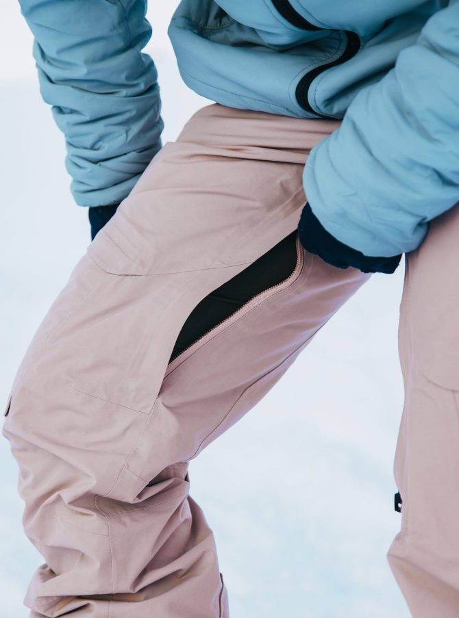 Women's Burton [ak] Summit GORE-TEX 2L Pants (Short) - Image 4