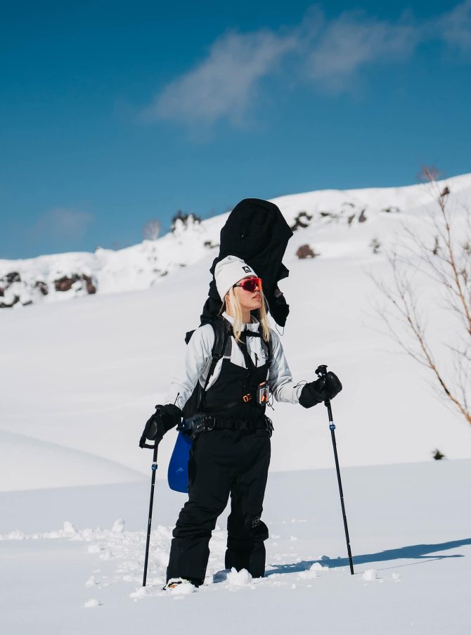 Women's Burton [ak] Kimmy GORE‑TEX 3L Stretch Bib Pants - Image 2