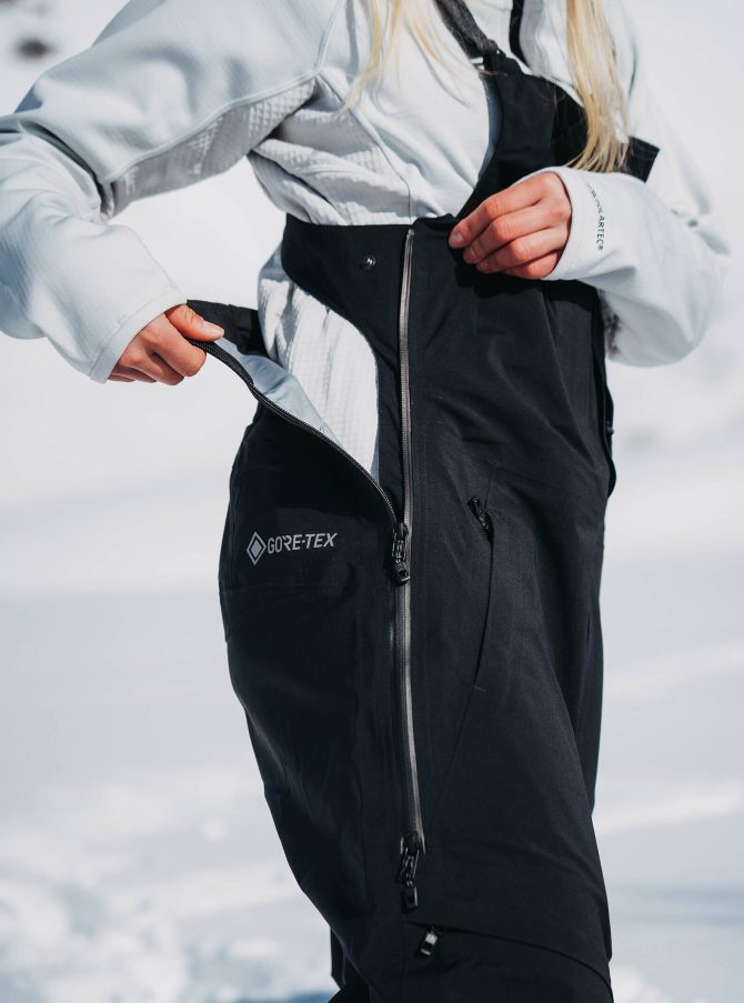 Women's Burton [ak] Kimmy GORE‑TEX 3L Stretch Bib Pants - Image 7