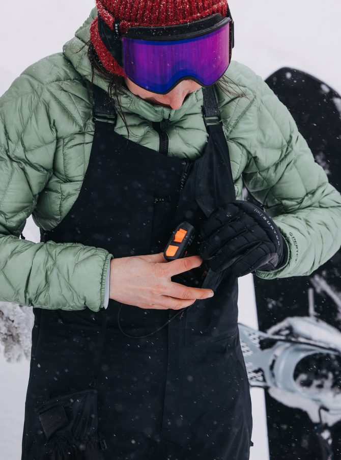 Women's Burton [ak] Kimmy GORE-TEX 2L Bib Pants (Tall) - Image 4