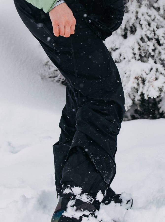 Women's Burton [ak] Kimmy GORE-TEX 2L Bib Pants (Tall) - Image 6