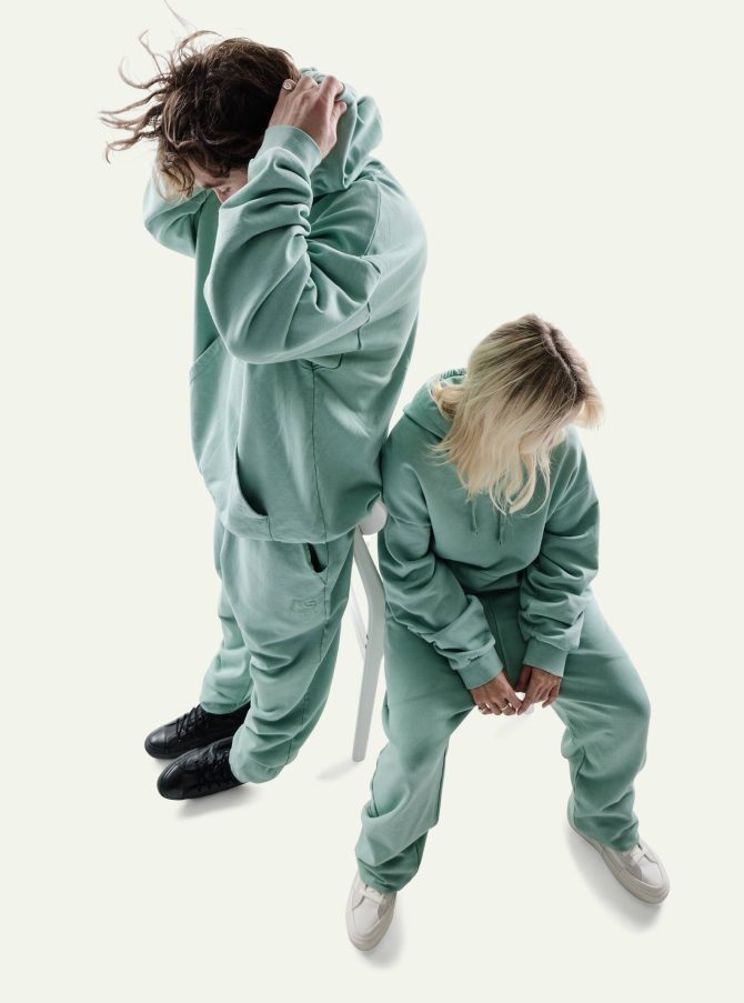 Burton AG Outfall Hoodie - Image 4