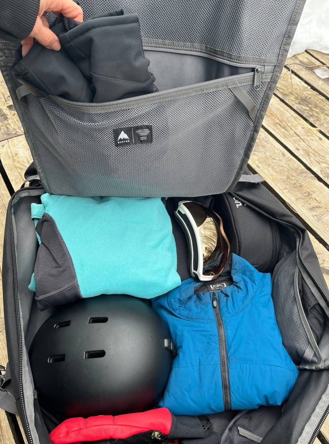 Burton Multipath 90L Large Duffel Bag - Image 3